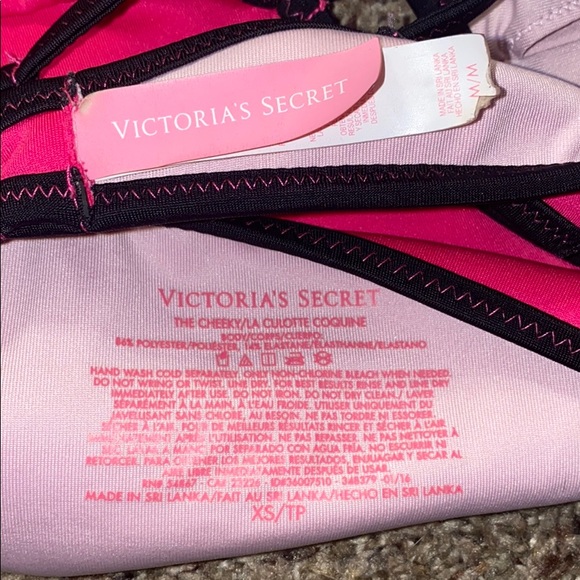 Victoria Secret Pink Bikini - Picture 3 of 3